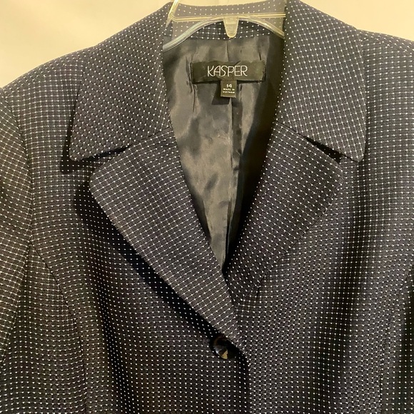 Kasper Women's 2-Piece Blue with White Polka Dots Skirt Suit Set Size 14 Midi - Picture 14 of 16